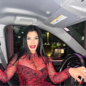 Meet your Posher, Beverly